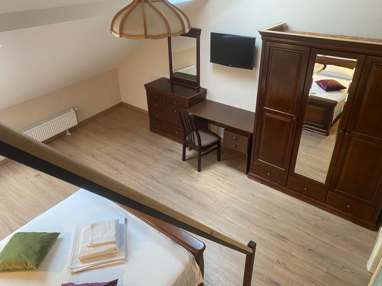 Apart Yaroslava Osmomysla 9 Square - City Center Lviv Buitenkant foto