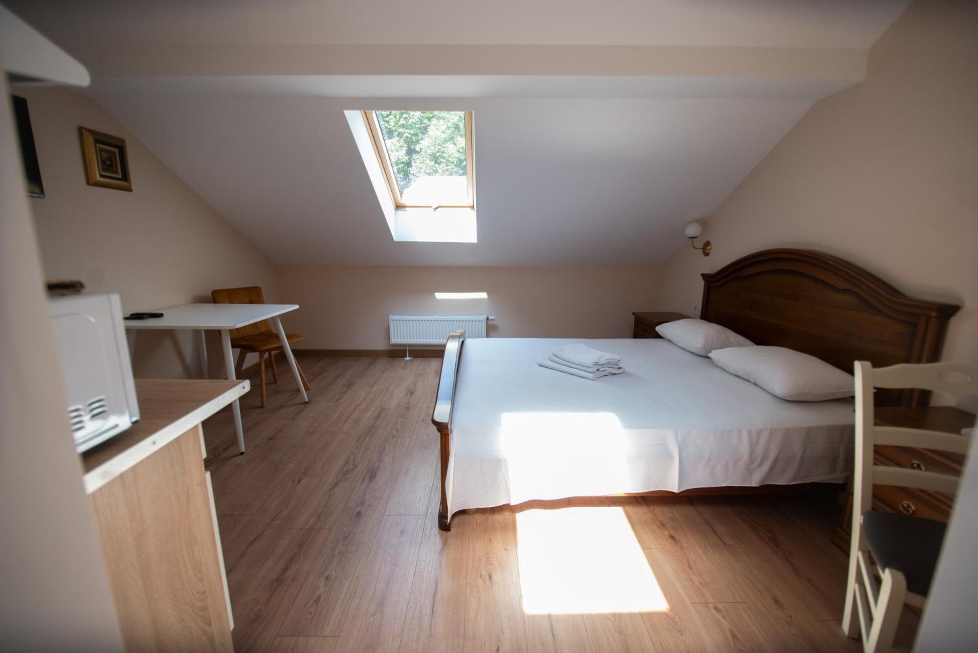 Apart Yaroslava Osmomysla 9 Square - City Center Lviv Kamer foto